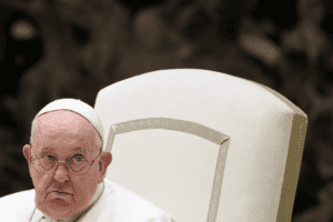 paven ser hyckleri hos de som kritiserar lgbt valsignelser 65c890b6c9b3e